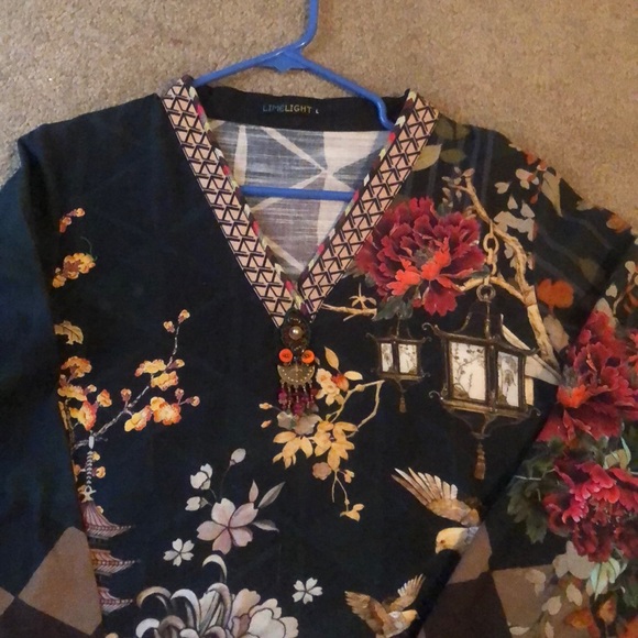 Kurti - Picture 2 of 3